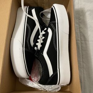 Women’s Vans Old Skool Platforms